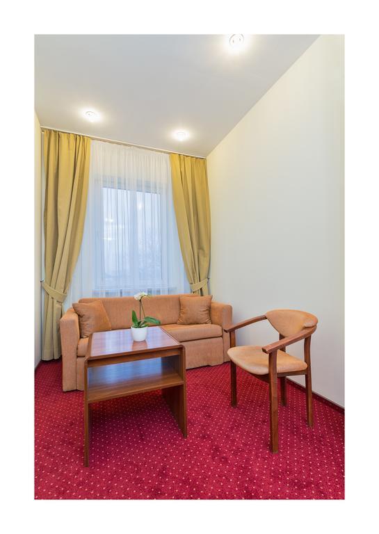 Hotel Colibra Varsavia Esterno foto