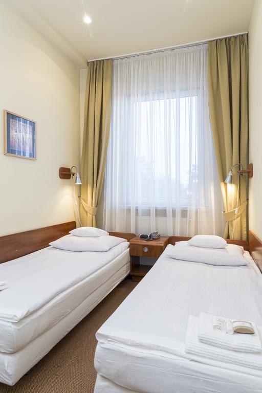 Hotel Colibra Varsavia Esterno foto